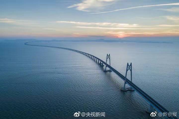  熱烈慶祝港珠澳大橋今日正式通行！